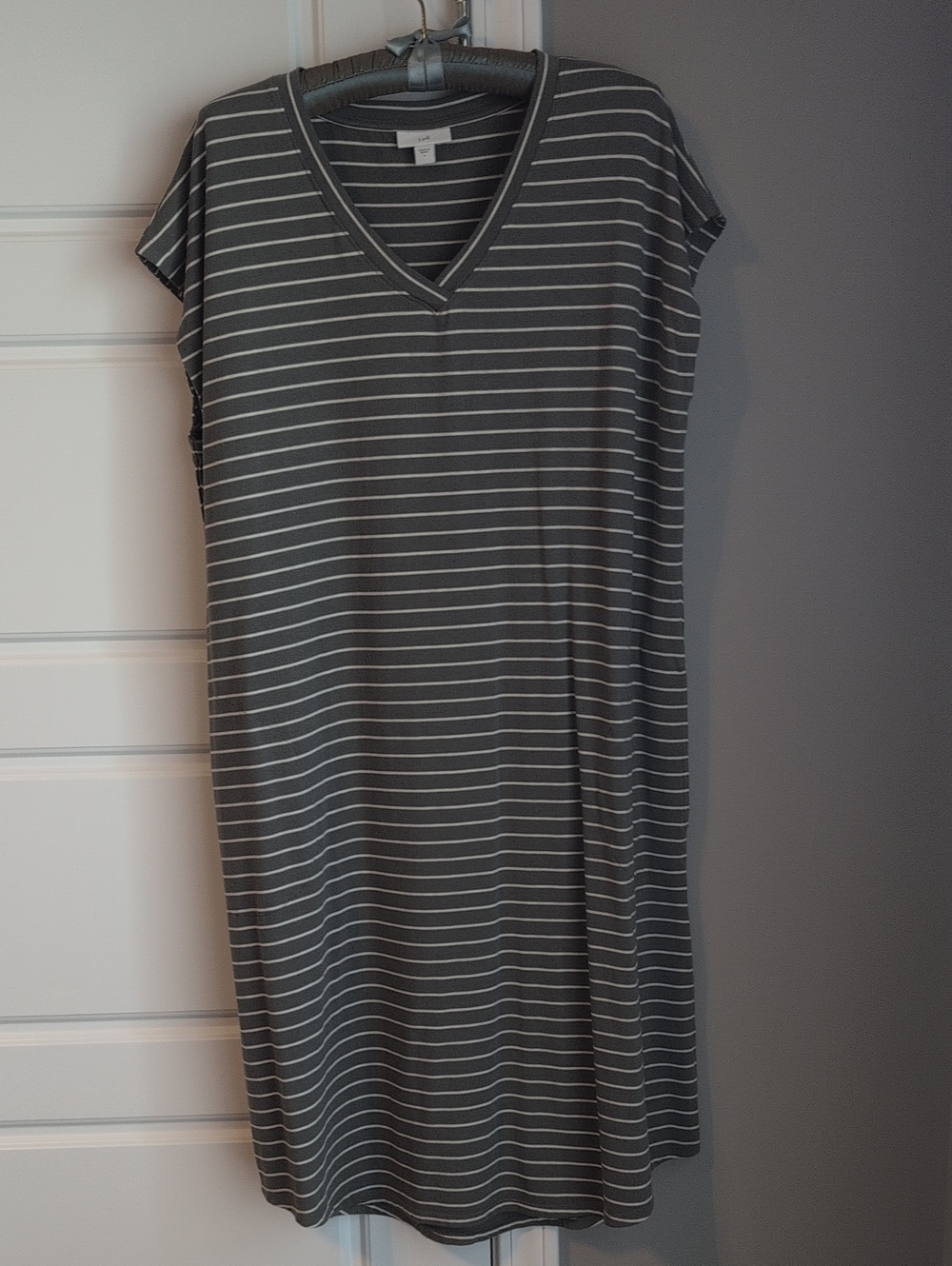 J. Jill Olive Green and White Striped V-Neck Dress Size Large